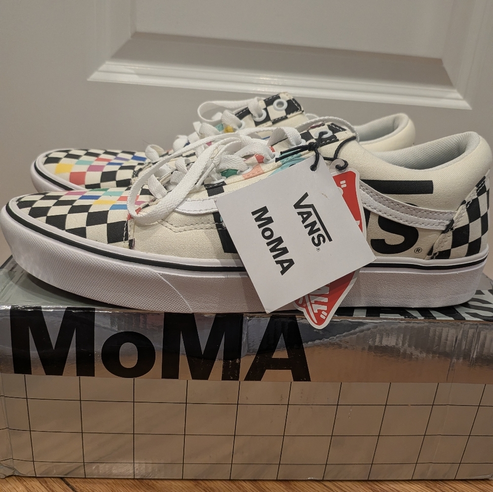 Vans x MoMA Museum of Modern Art Comfycush Old Skool Sneaker - Size 11